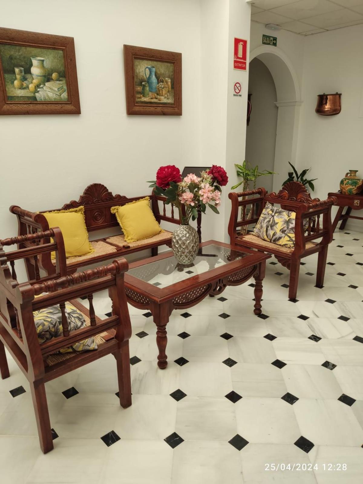 Hostal Quinto Pino Чипиона Экстерьер фото