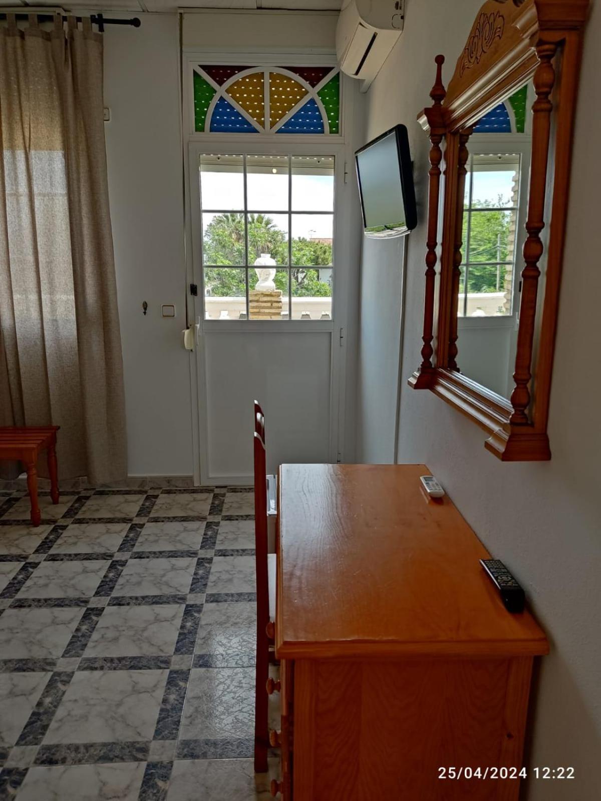 Hostal Quinto Pino Чипиона Экстерьер фото