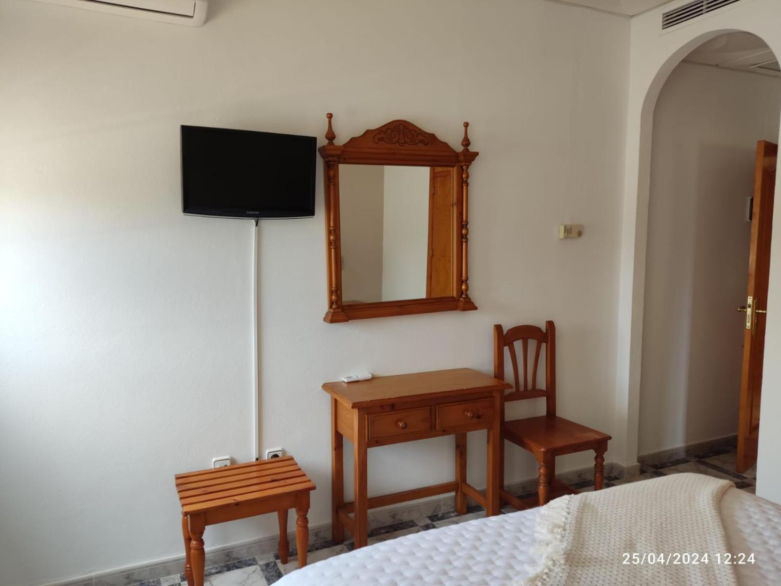 Hostal Quinto Pino Чипиона Экстерьер фото
