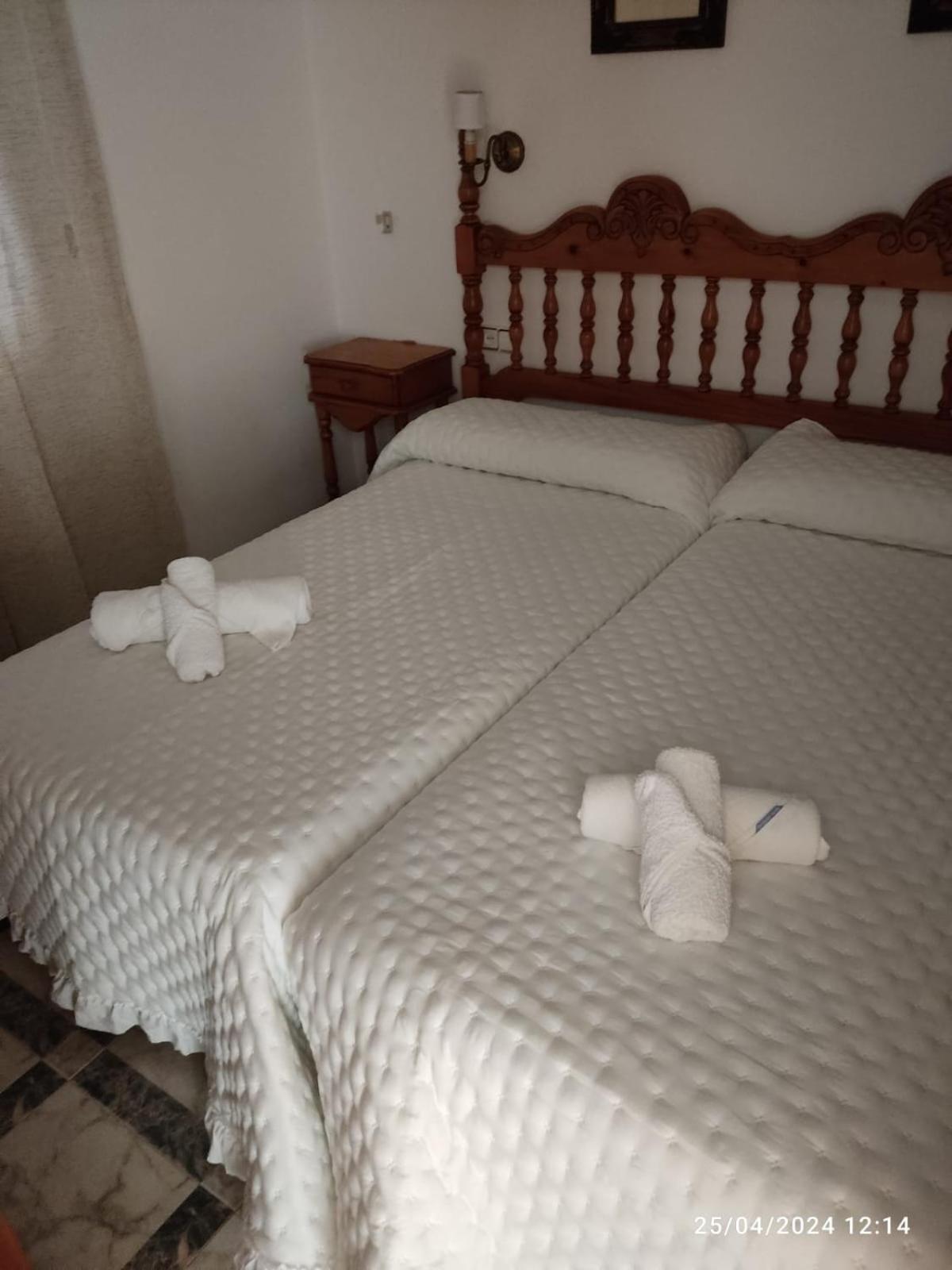 Hostal Quinto Pino Чипиона Экстерьер фото