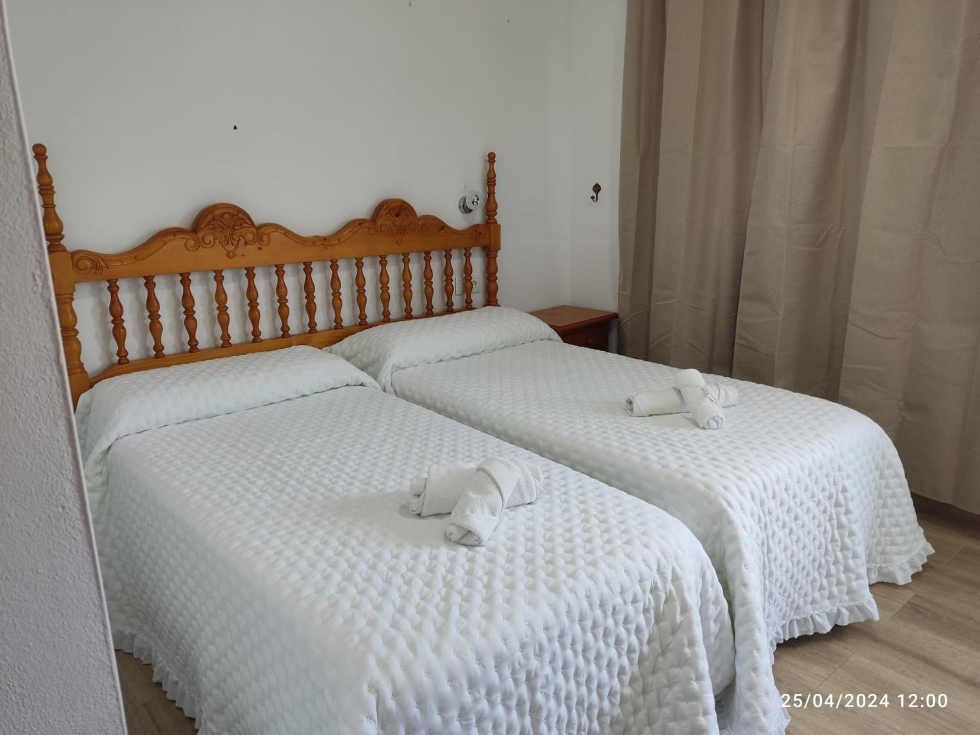 Hostal Quinto Pino Чипиона Экстерьер фото