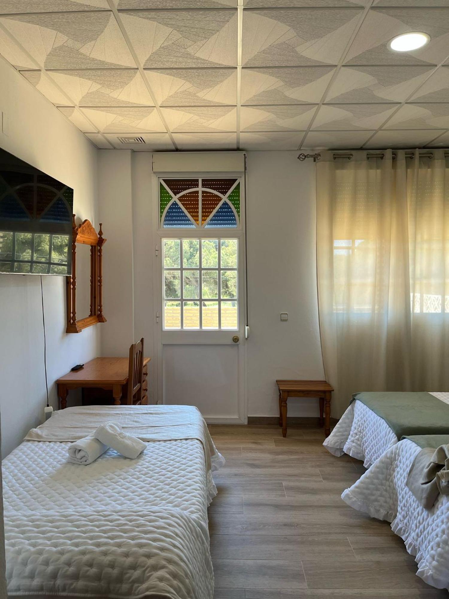 Hostal Quinto Pino Чипиона Экстерьер фото