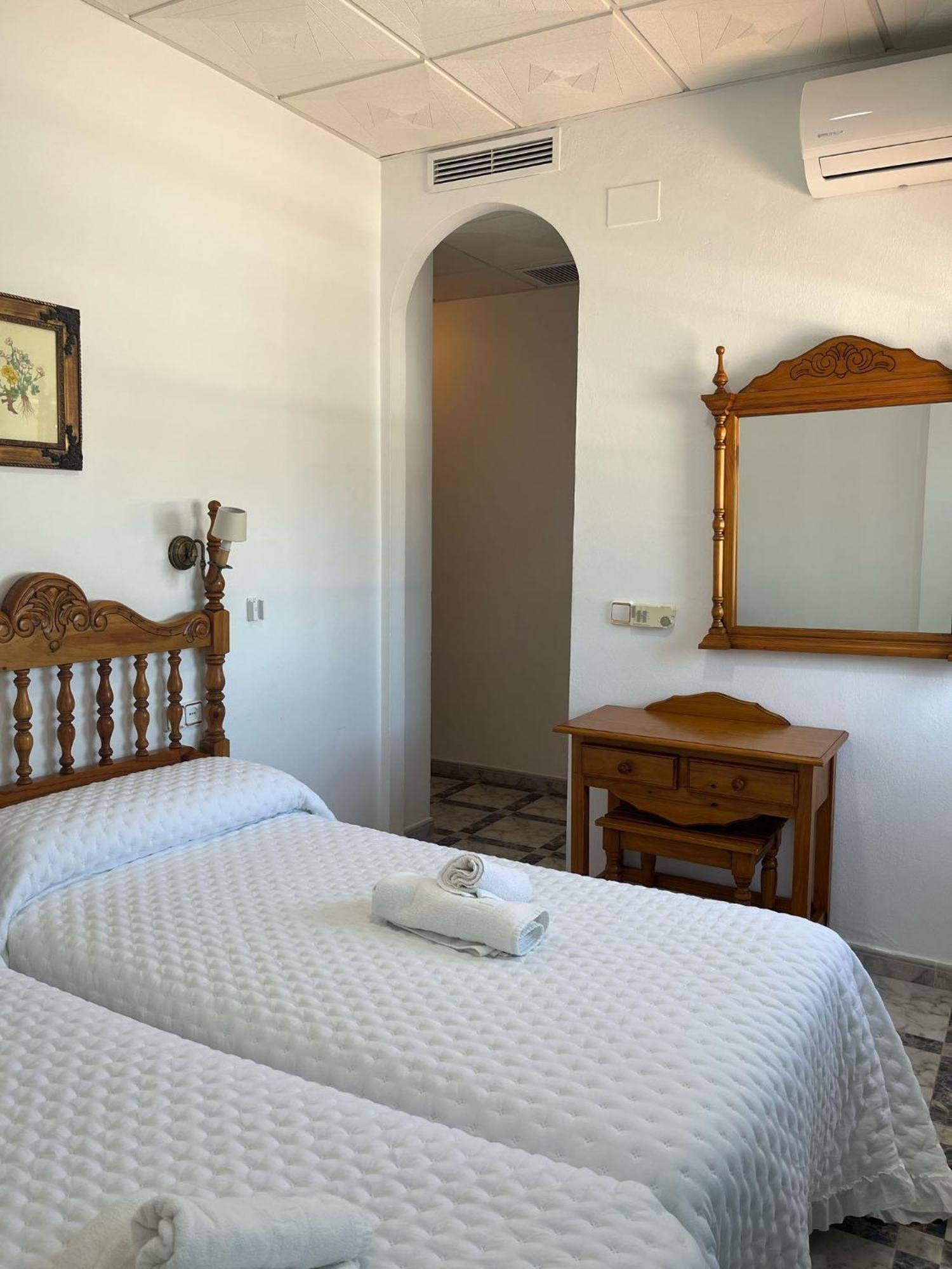 Hostal Quinto Pino Чипиона Экстерьер фото