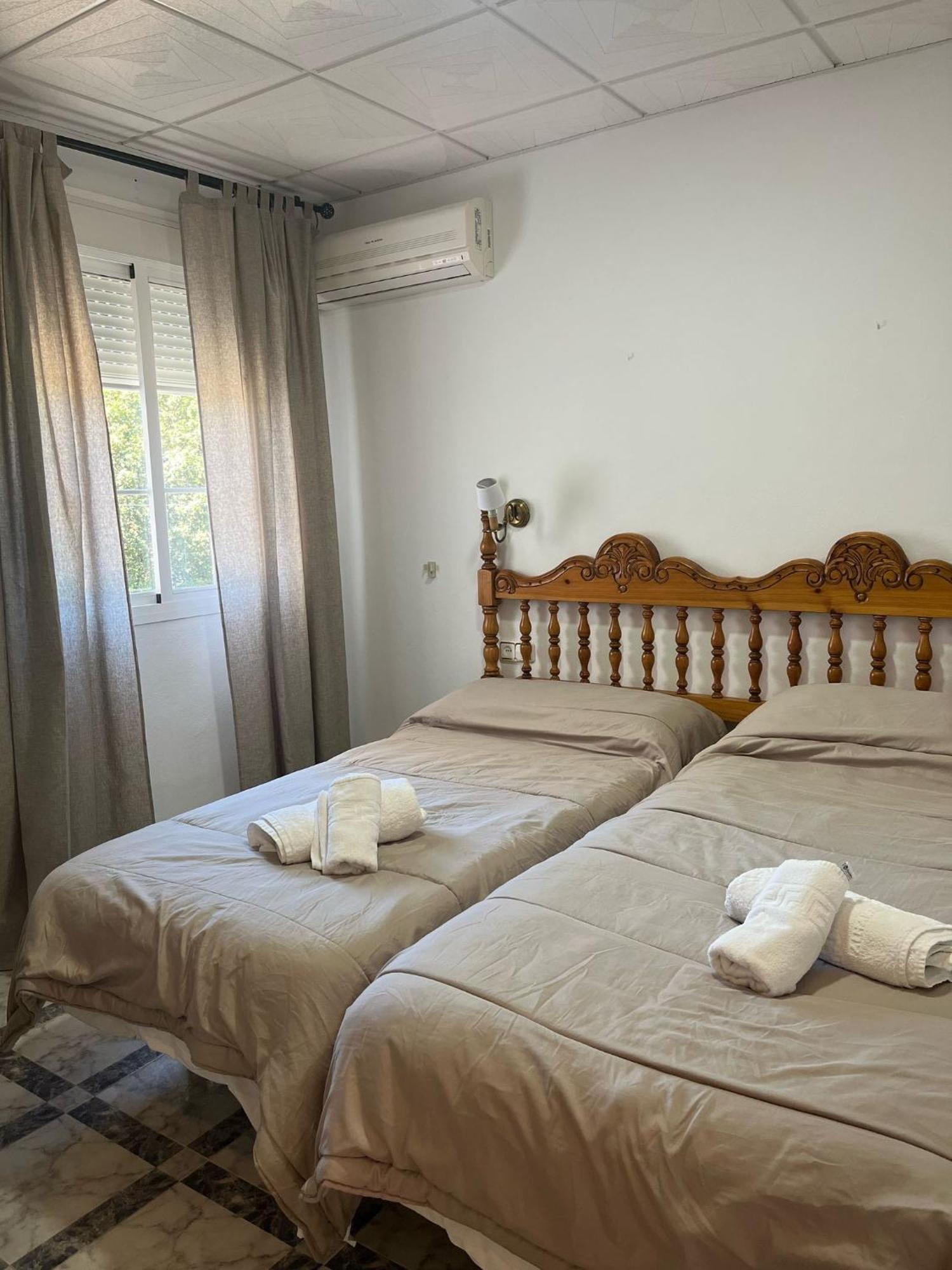 Hostal Quinto Pino Чипиона Экстерьер фото